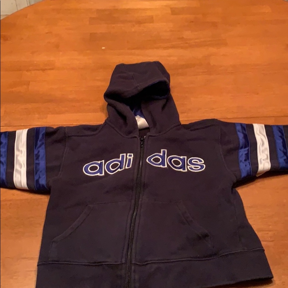 Hooded sweatshirt with the zipper